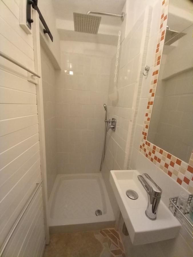 Bunari Studio Apartment ロヴィニ エクステリア 写真
