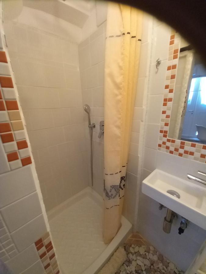 Bunari Studio Apartment ロヴィニ エクステリア 写真